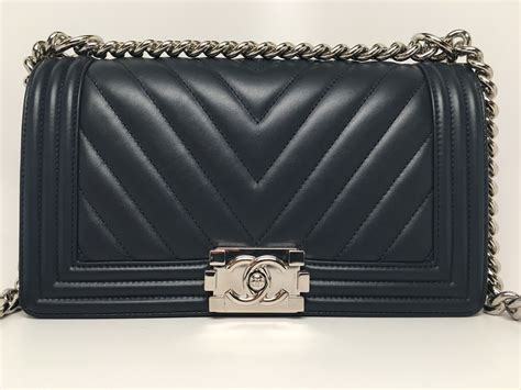 chanel navy chevron boy bag|Chanel le boy bag yupoo.